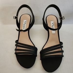 NEW IN BOX NINA STRAPPY BLACK SANDALS, SIZE 7.5